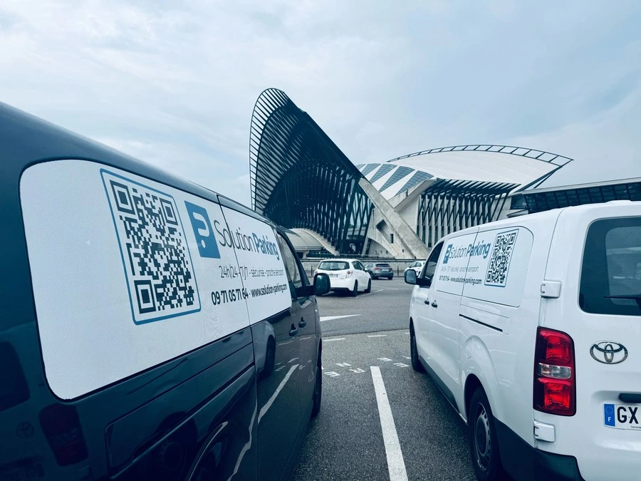 Navette sur le parking aéroport Lyon
